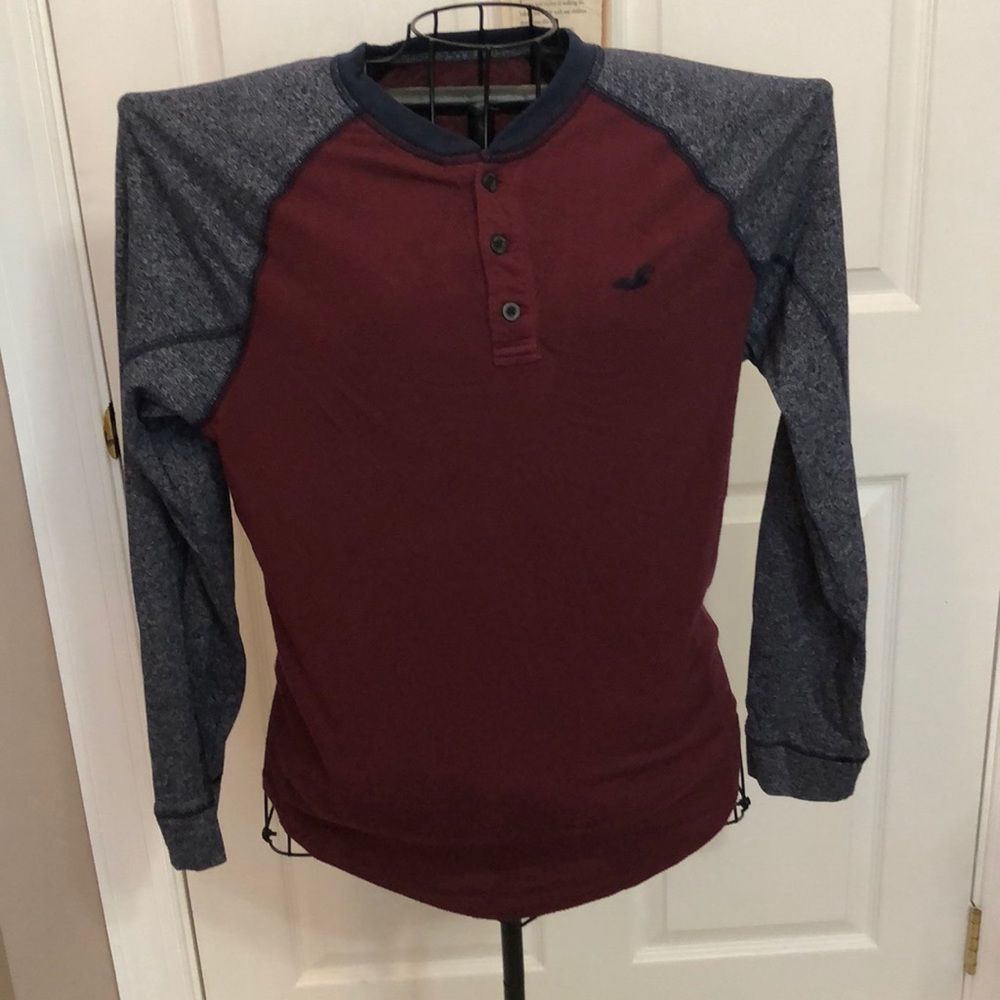 Hollister 2 tone shirt